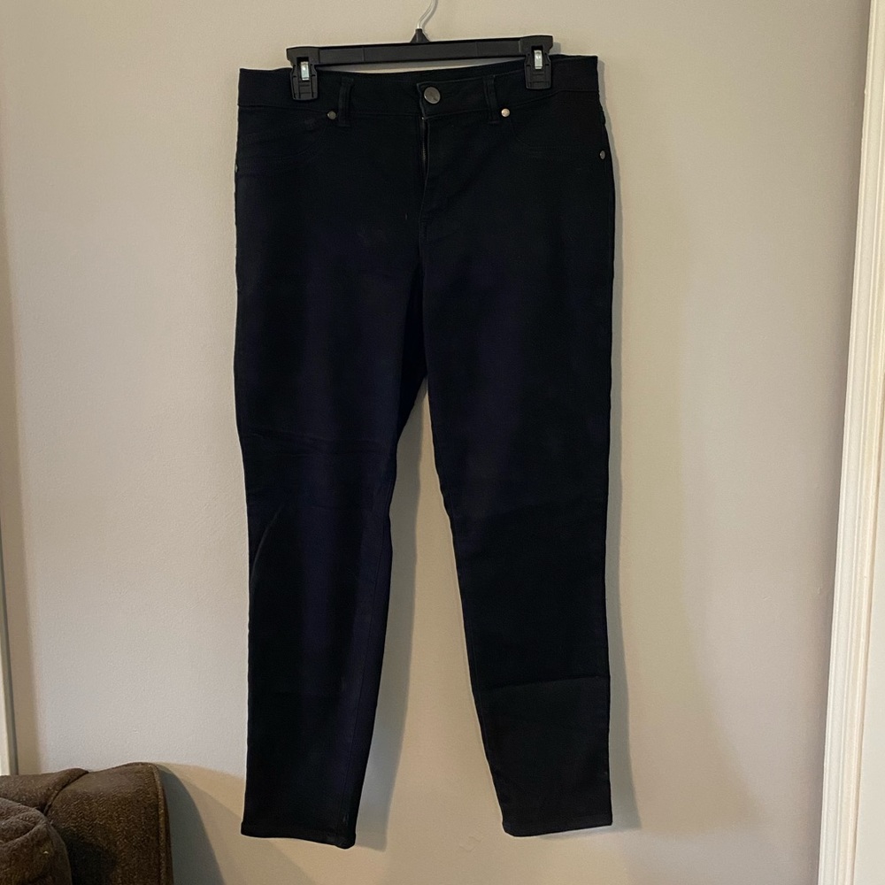 comfortable black pants